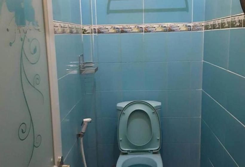 فندق Guest House Syariah Lp3b Brebes Redpartner