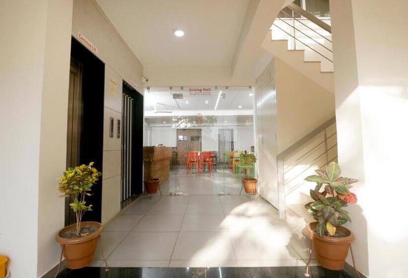 Отель Nova Sahaj Residency
