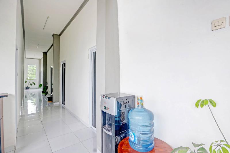 בית מלון כפרי Oyo 90517 Homestay Wonosobo Asri