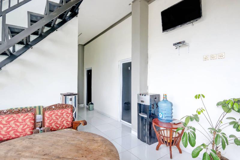בית מלון כפרי Oyo 90517 Homestay Wonosobo Asri