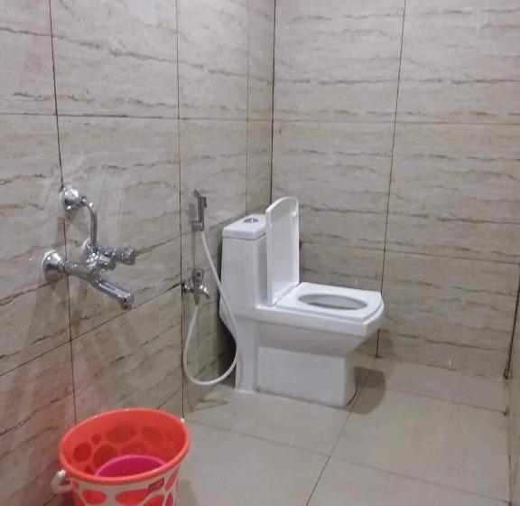 בית מלון כפרי Srinivasa Grand