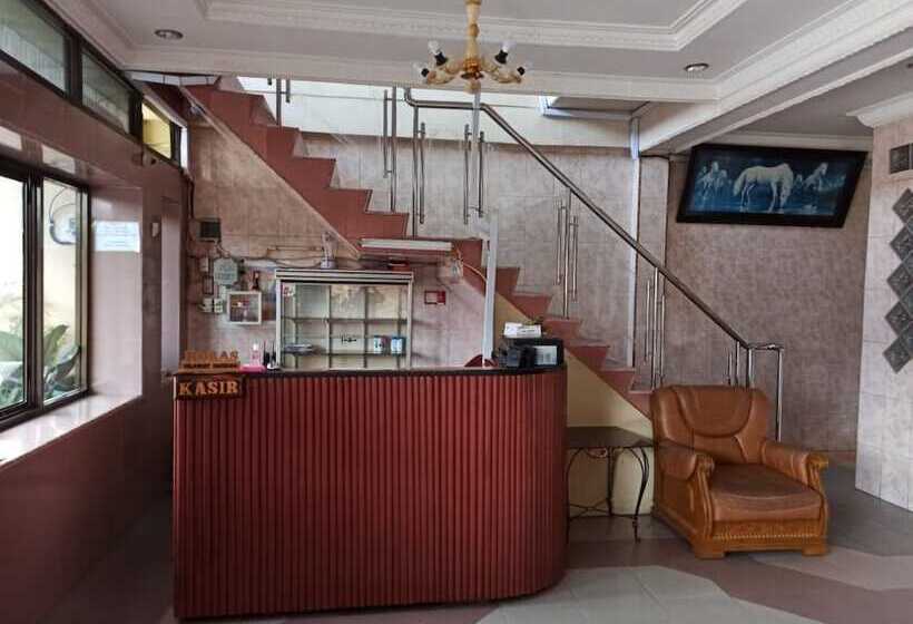 هتل Sumatera Balige