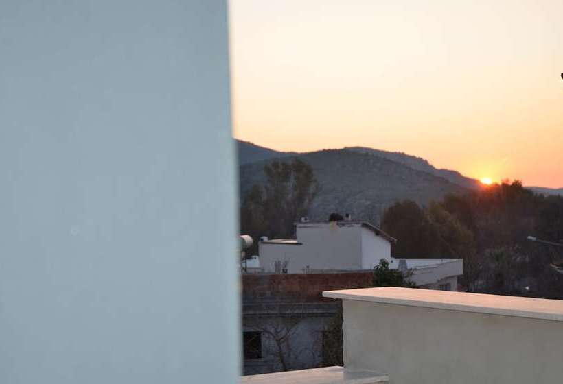 هاستل Agon Ephesus