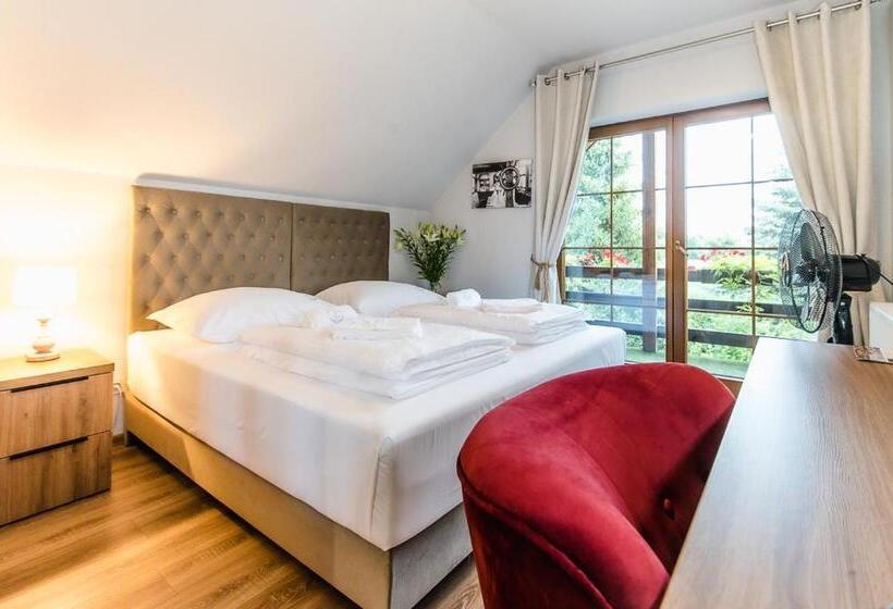 簡易ホテル Apartamenty Kapitańskie