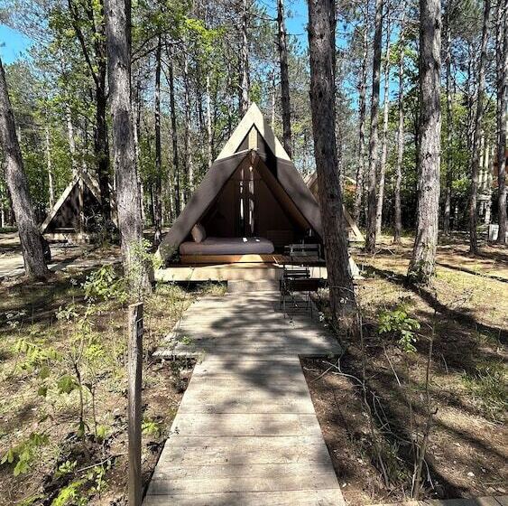 בית מלון כפרי Longosphere Glamping