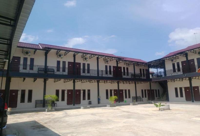 בית מלון כפרי Oyo 90618 Hanania House