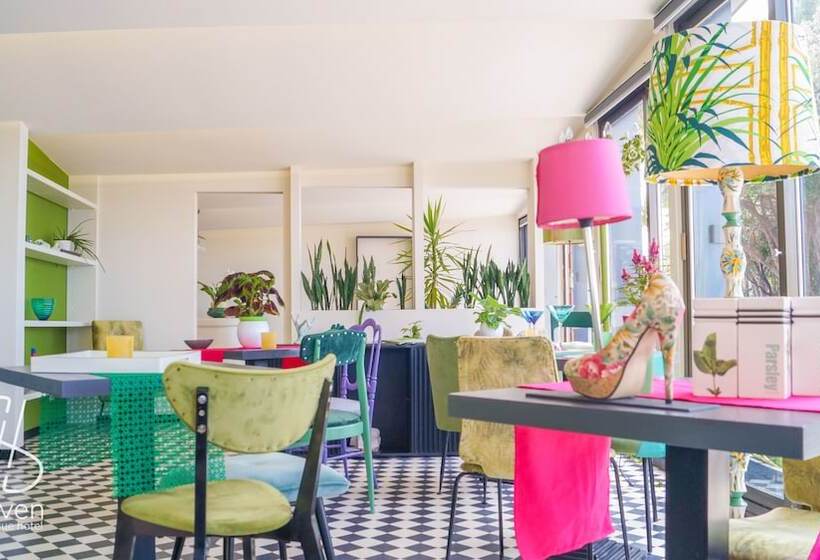 هتل Seven Boutique