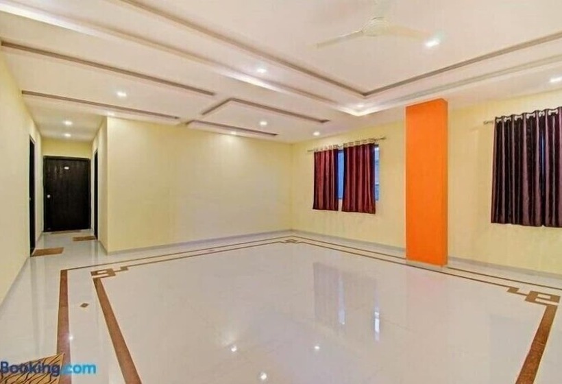 בית מלון כפרי Yashraj Residency