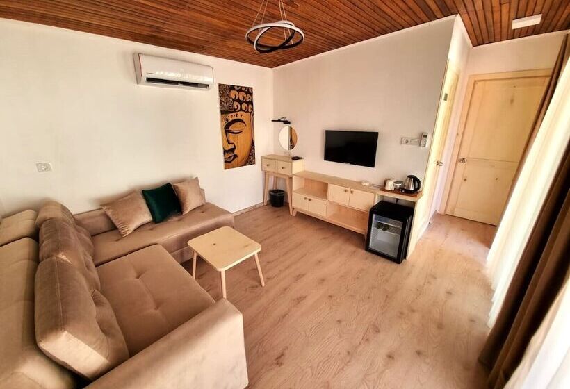 Myhouse Urla Butik Otel