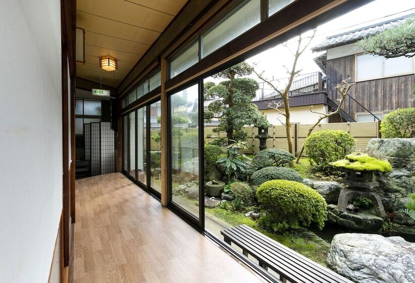 بنسيون Gosakuso