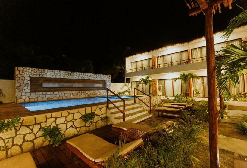 هتل Boutique Naj Casa Holbox
