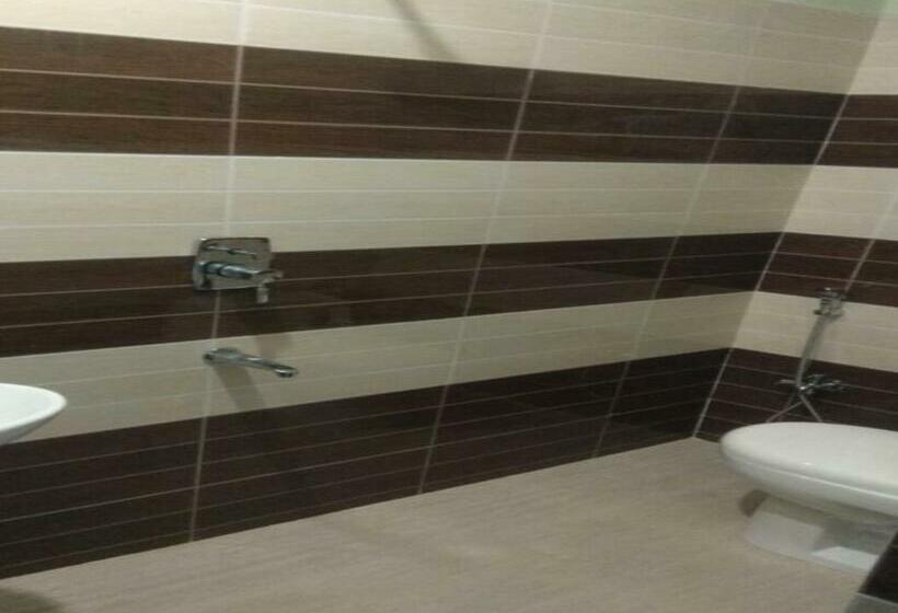 호텔 Oyo 82297 Balaji Homestay