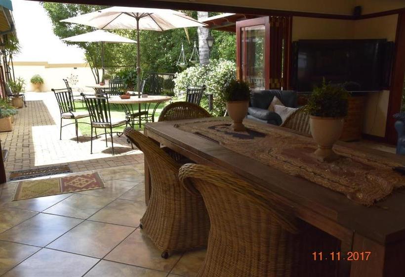 פנסיון Luxury Family En Suite @ 4 Star Guest House