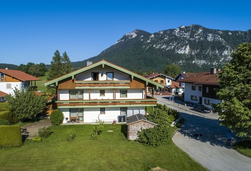 Aparthotel Chiemgaufuchs