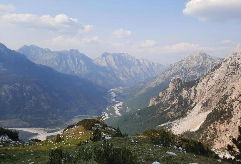 تختخواب و صبحانه Guest House Hyrmet Demushi