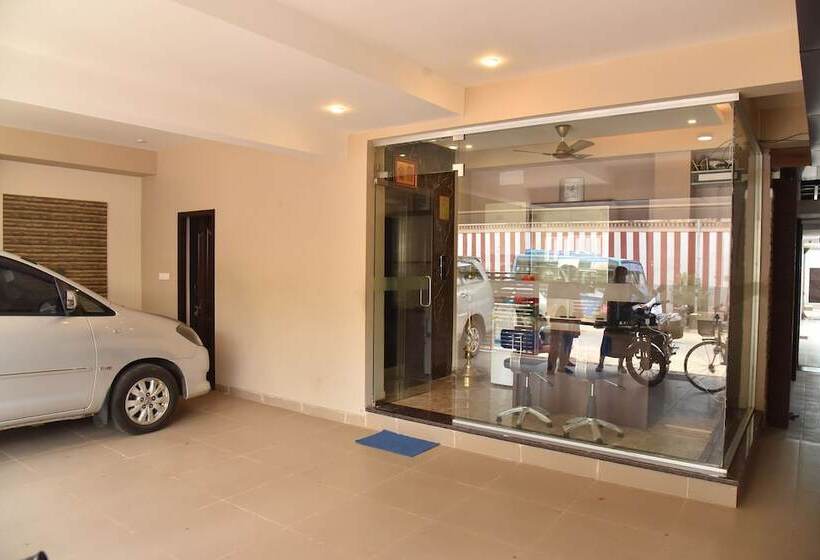 فندق Home Stay @ Kommiya Inn