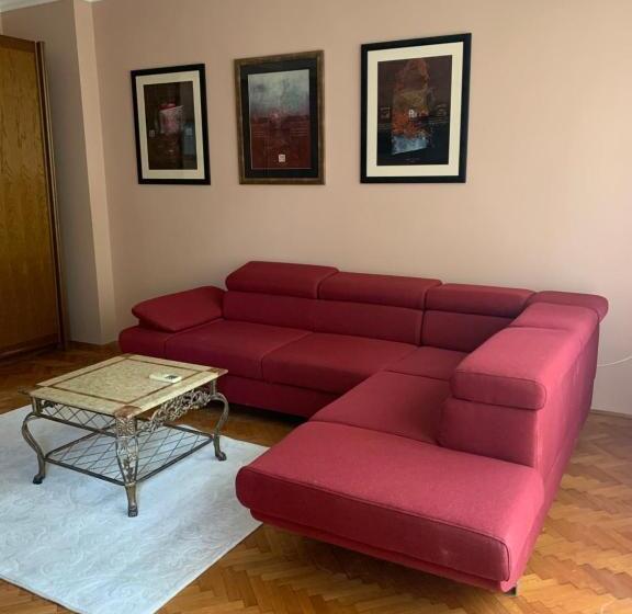 پانسیون Relax And Pool Apartments Novi Sad