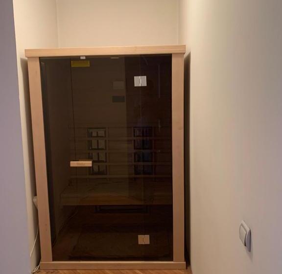 پانسیون Relax And Pool Apartments Novi Sad