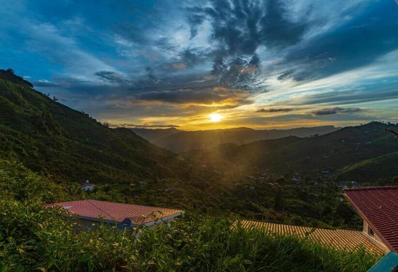 استراحتگاه Warmth Hill Crest