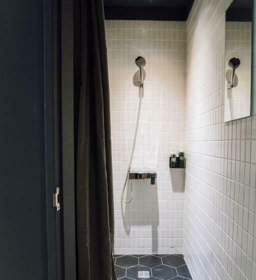 هاستل Drizzle Inn