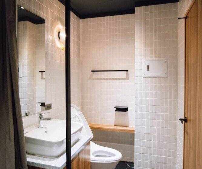 هاستل Drizzle Inn