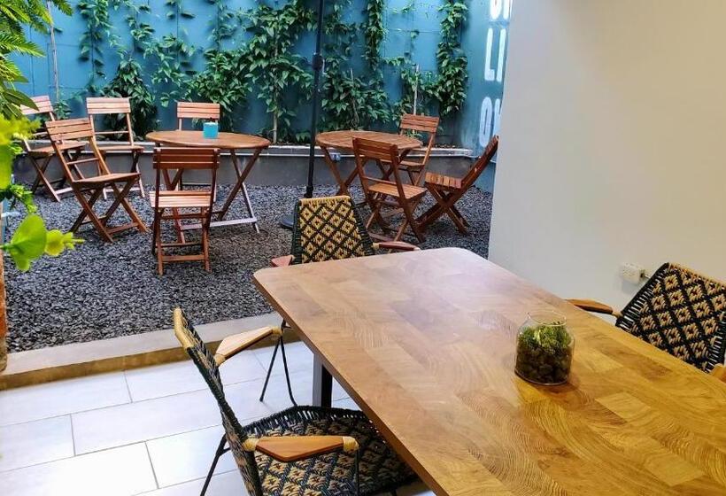 هتل Zentrico Boutique