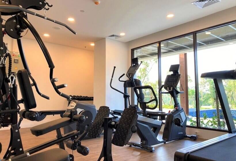 Kawana Golf Residence