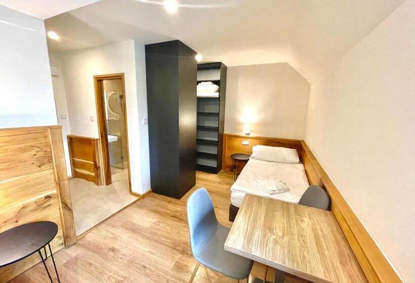 پانسیون Villa Pinus Slovenský Raj   Hotel čingov Dependance