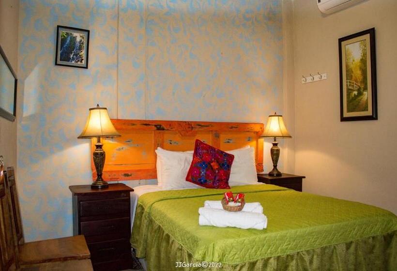هاستل Hostal Koltin Suchitoto