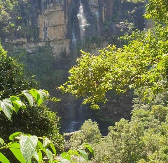 فندق Nsele Safari Lodge