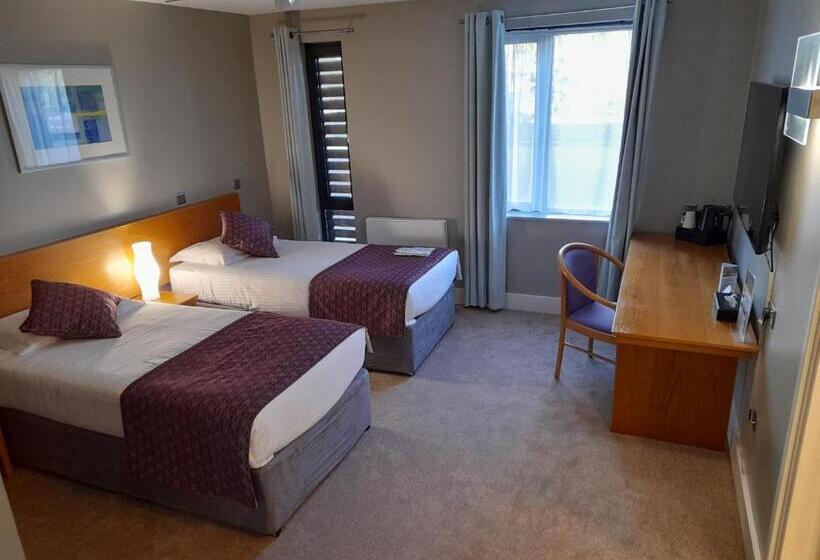 ホテル Roffey Park Institute