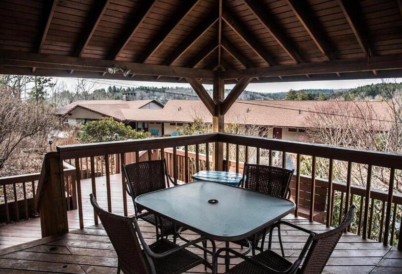 فندق Cliff Dwellers Inn