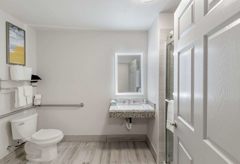 호텔 Comfort Inn & Suites