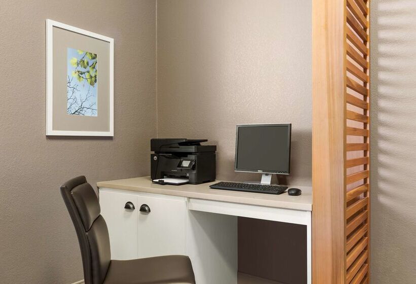 Отель Country Inn & Suites by Radisson, Austin North Pflugerville, TX