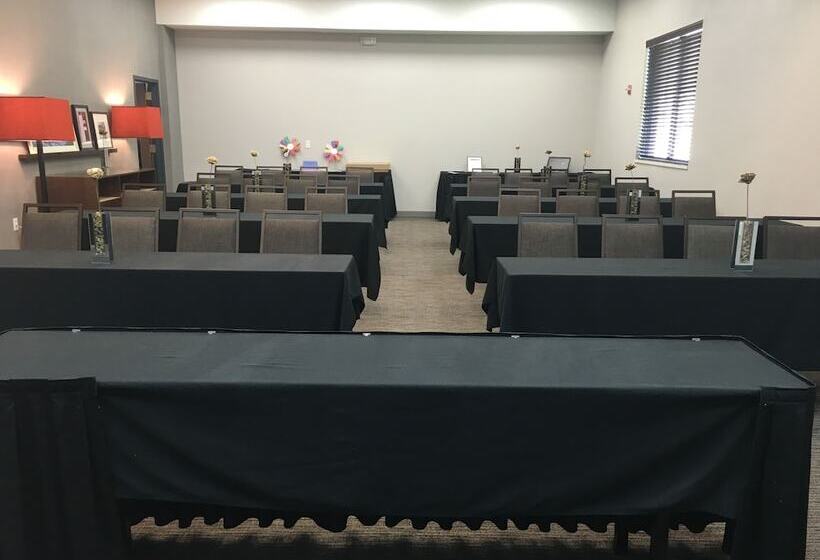 Отель Country Inn & Suites by Radisson, Austin North Pflugerville, TX