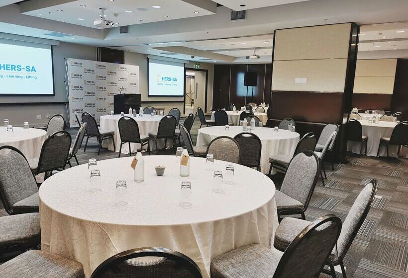 호텔 Doubletree By Hilton Cape Town Upper Eastside