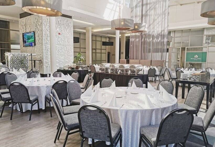 호텔 Doubletree By Hilton Cape Town Upper Eastside