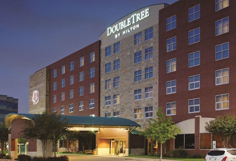 בית מלון כפרי Doubletree By Hilton Dallas   Farmers Branch