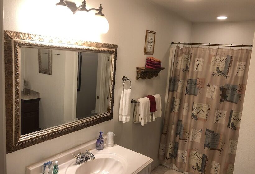 ホテル Echo Canyon Spa Resort