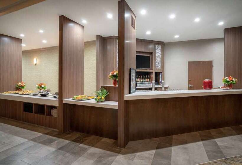 בית מלון כפרי Embassy Suites By Hilton Nashville At Vanderbilt