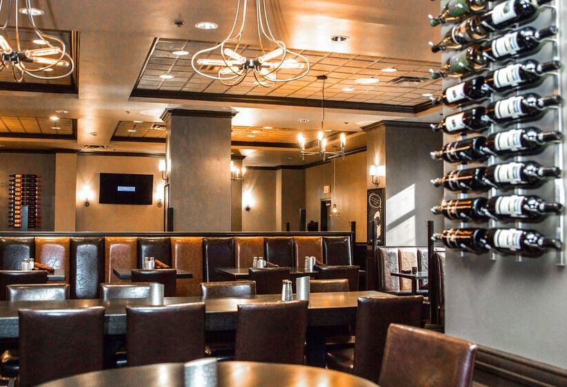 בית מלון כפרי Embassy Suites By Hilton Nashville At Vanderbilt