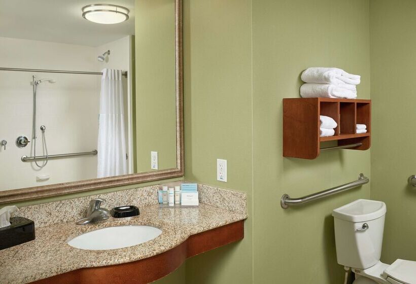 فندق Hampton Inn Bermuda Run