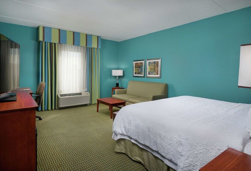 فندق Hampton Inn Bermuda Run