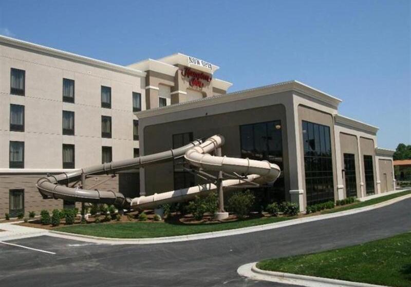 فندق Hampton Inn Bermuda Run