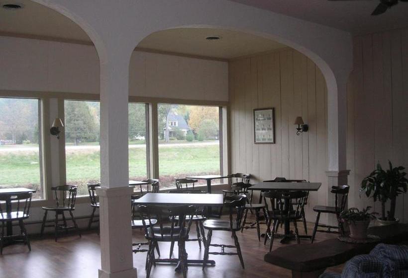 فندق Hillwinds Lodge