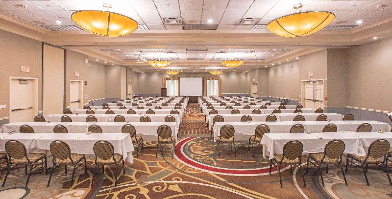 هتل Hilton Garden Inn Des Moines/urbandale