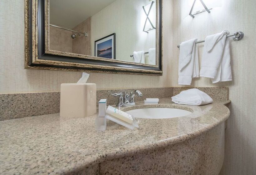 בית מלון כפרי Hilton Garden Inn Kalispell
