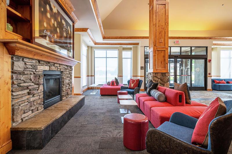 בית מלון כפרי Hilton Garden Inn Kalispell