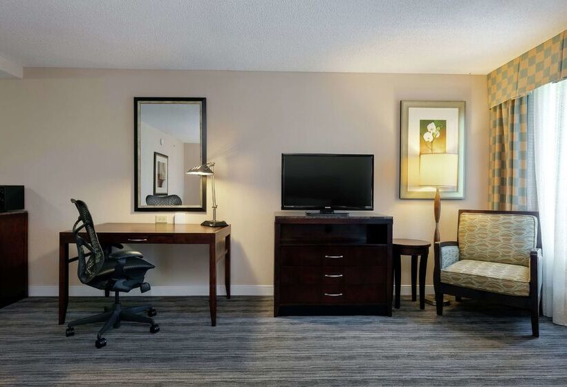 هتل Hilton Garden Inn Mobile West I 65/airport Blvd
