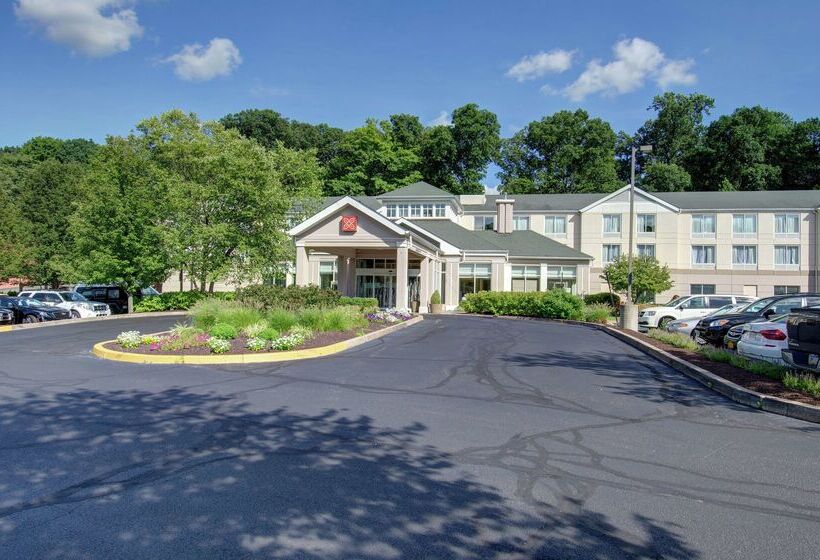 בית מלון כפרי Hilton Garden Inn Norwalk